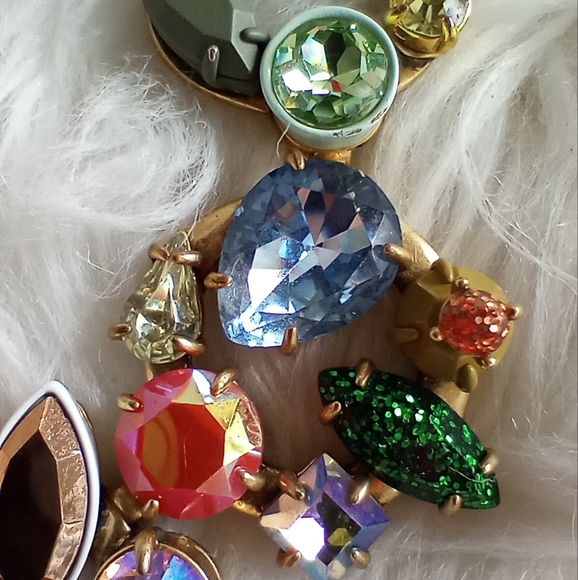 J Crew Multicolored Brûlée Crystal Circular Cluster Statement Necklace - Picture 11 of 15